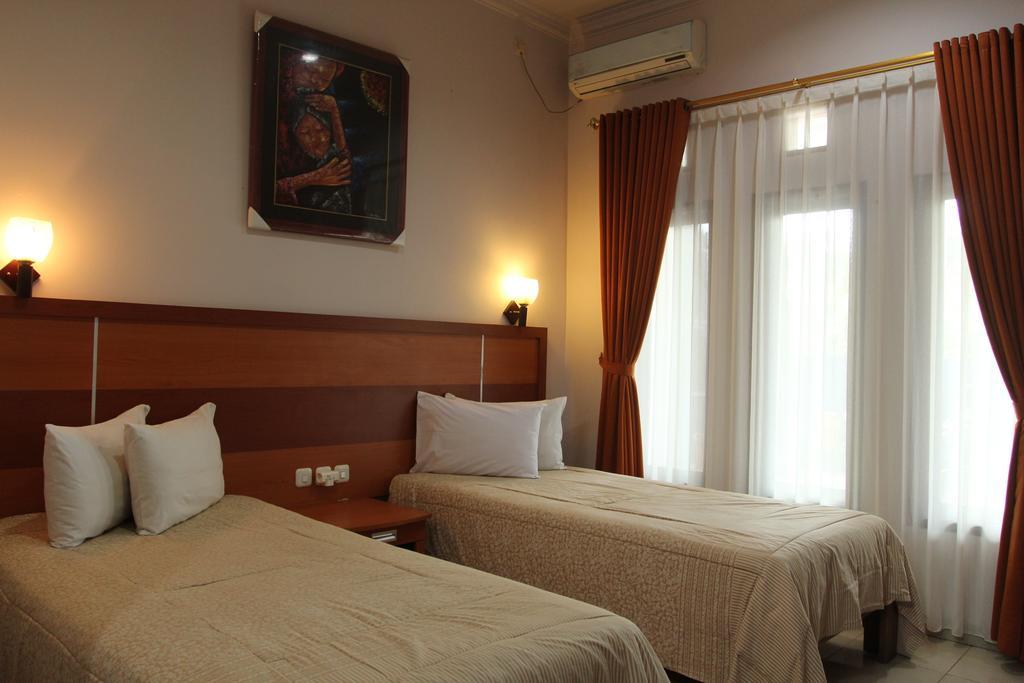 גארוט Hotel Bintang Redannte חדר תמונה