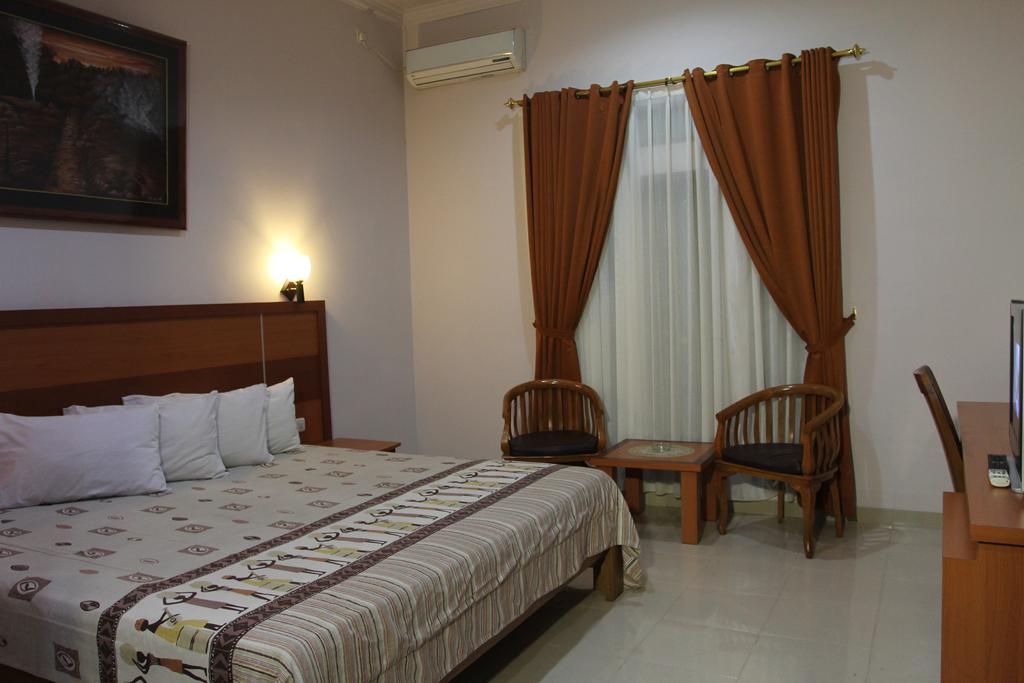 גארוט Hotel Bintang Redannte חדר תמונה